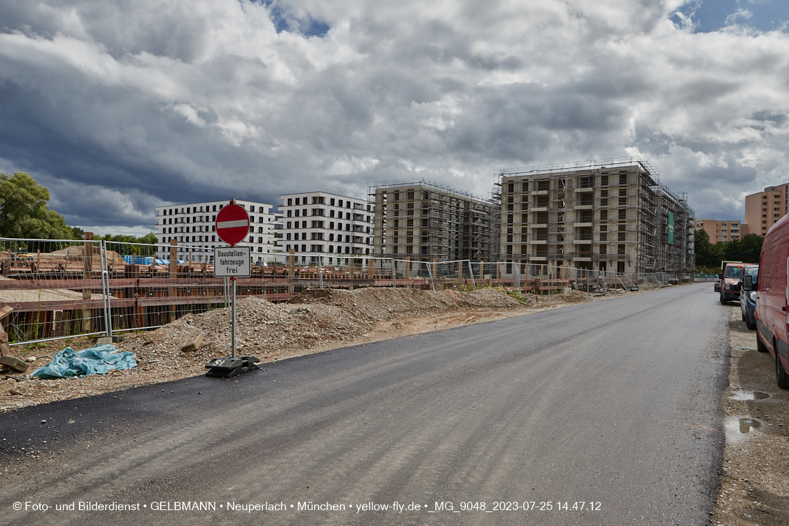25.07.2023 - Rundgang im Alexisquartier in Neuperlach
